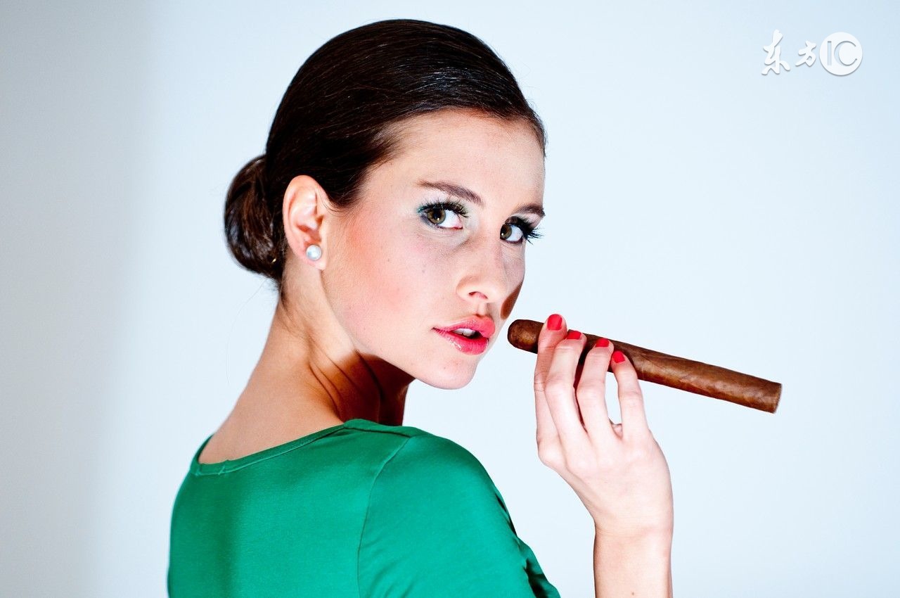 眼角皱纹可以做去皱纹手术吗,去除眼角皱纹最快最有效的方法