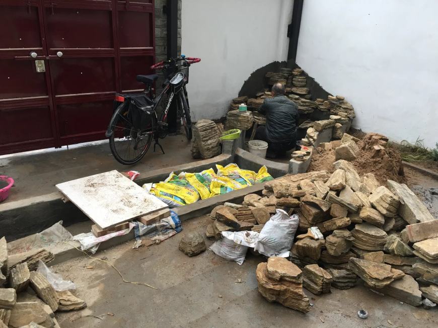 鱼池假山怎么做,假山鱼池怎么做视频