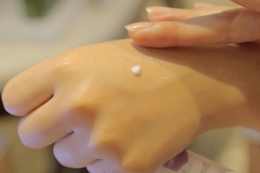 美白总是无效,美白为什么会反黑