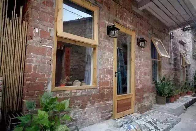 不用逃离北上广，他花10万任性改造租来的破院照样活得率性精彩