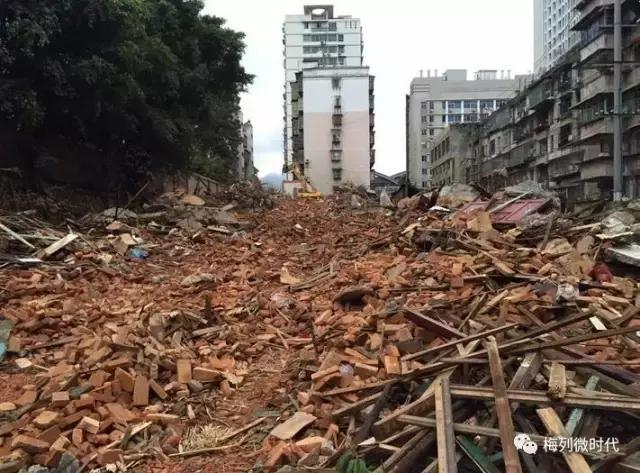 梅列一D级危房汛期整体拆除完成三明学院附小将扩建