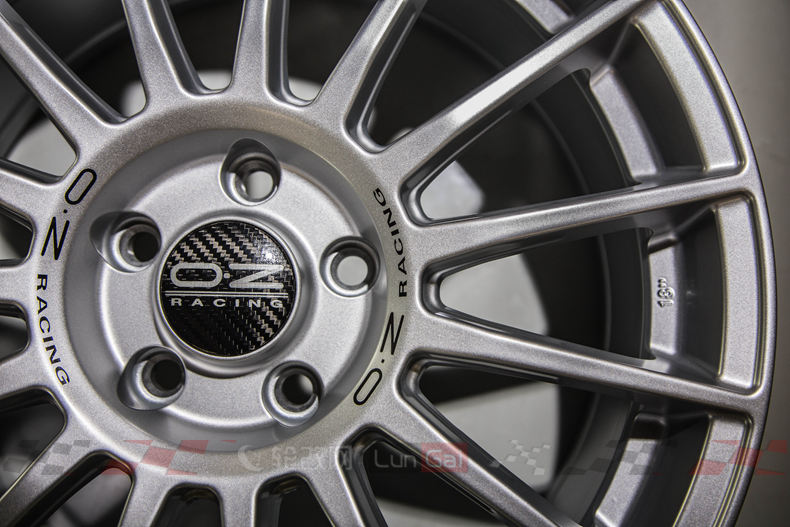 勒芒经典——OZSuperturismoLM轮毂细节展示