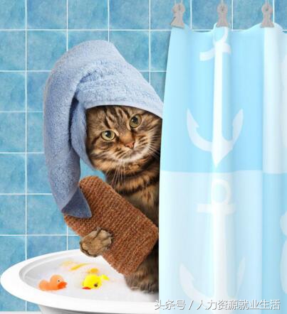 在家里洗澡前要准备的东西,在家洗澡时衣服不要乱