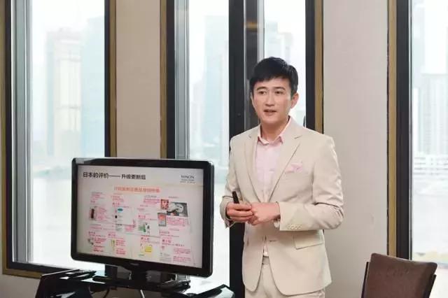 不能不看的独家访谈和美容资讯来啦！