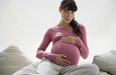 孕期穿鞋有什么危害,孕期蹲下系鞋带对胎儿有影响吗