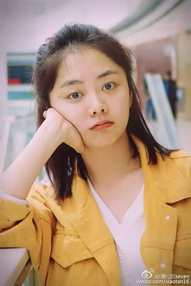 素颜技巧,get起来!伪素颜重点在于眉毛和眼线,明星妆小心机