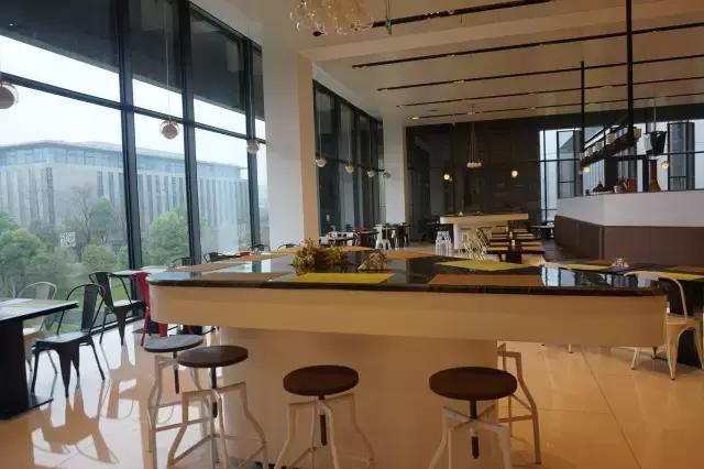 一天吃五顿都不要钱，“别人家的食堂”开挂了！贵司，还招人吗？