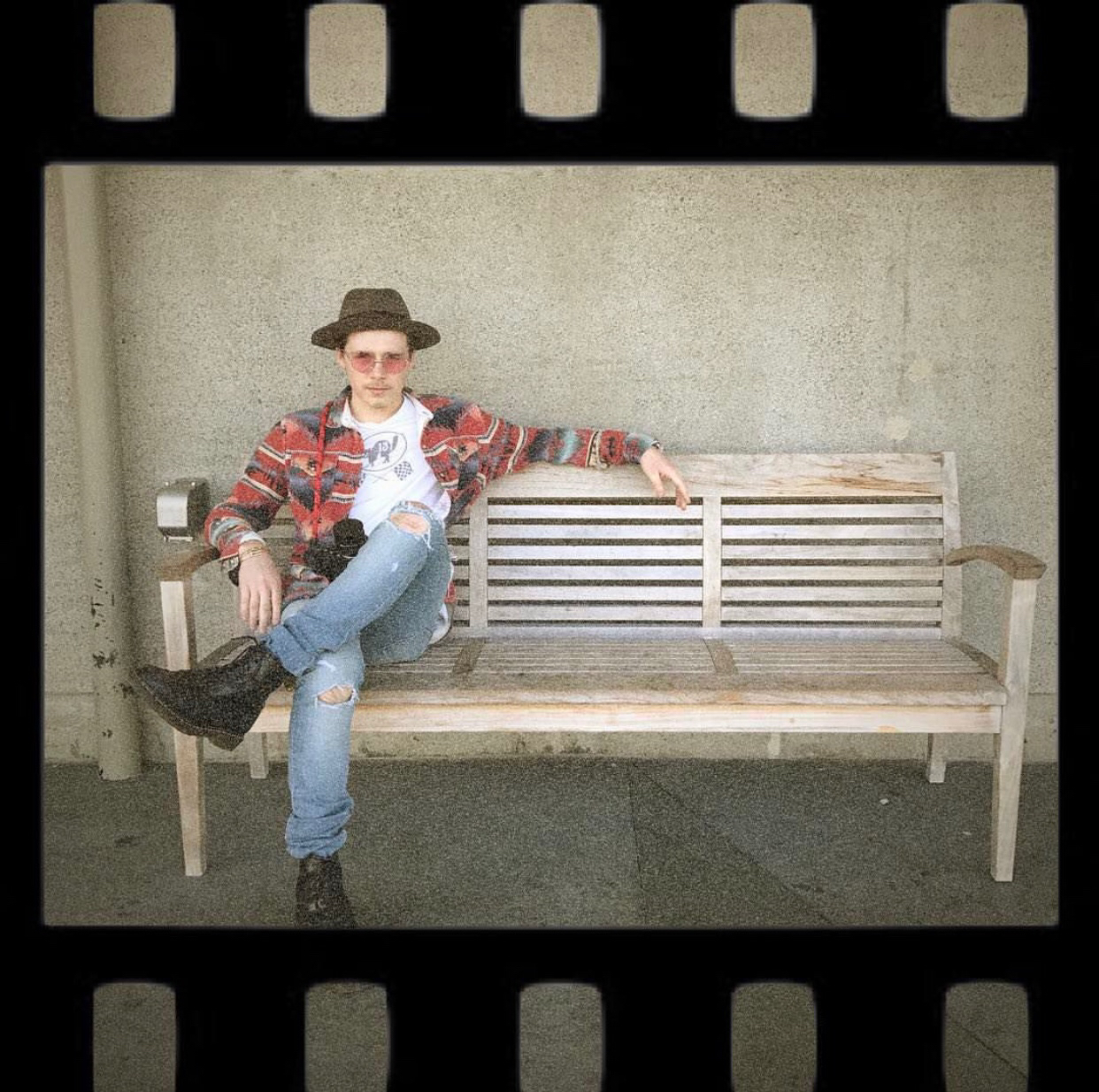 贝克汉姆哪个儿子帅,贝克汉姆三个儿子谁最宠小七