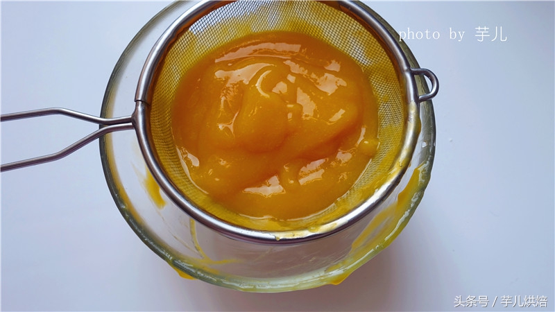 芒果慕斯星空淋面,芒果葡萄淋面慕斯蛋糕做法