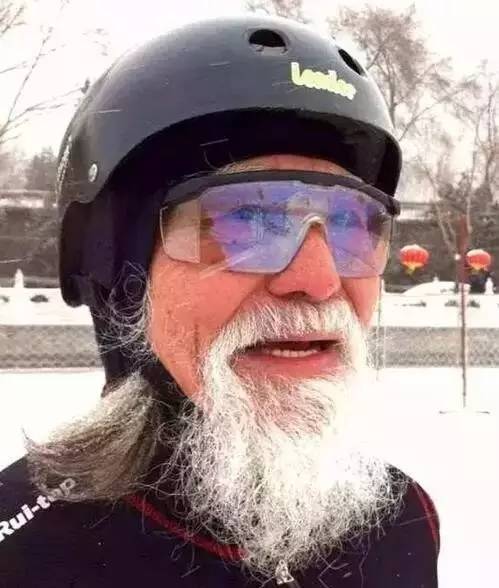 大长腿、六块腹肌，《人民的名义》中大叔居然都是跑步达人