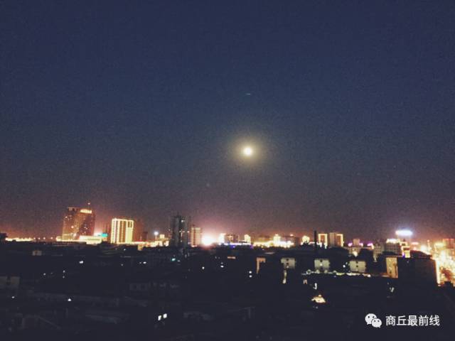 我叫商丘,这是我的最新简历,请多关照!