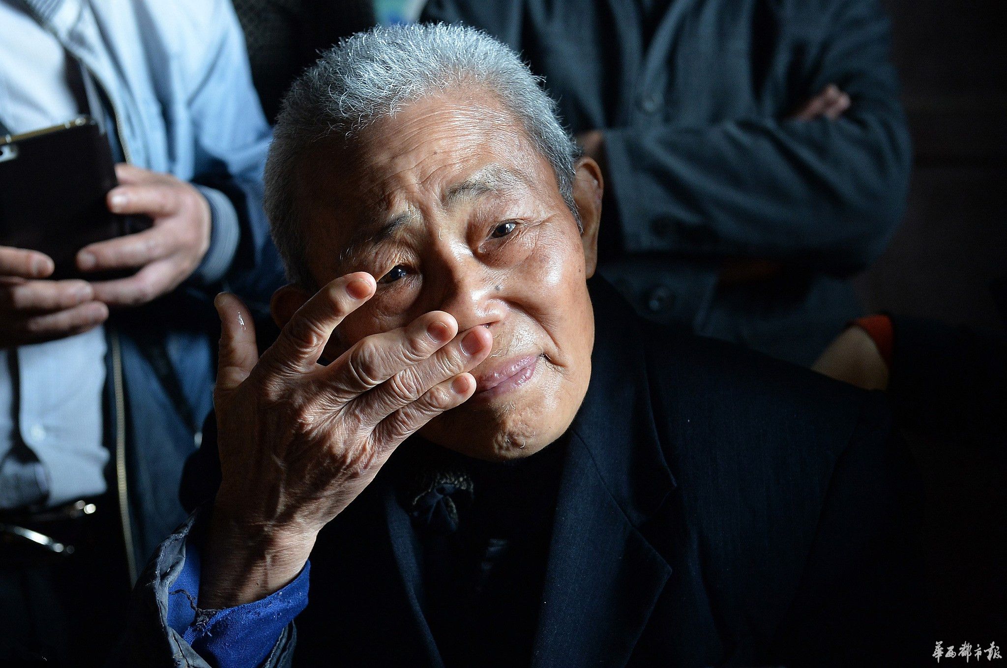 96岁台湾老兵离家70年盼回湘,纪录片102岁台湾老兵回家完整视频