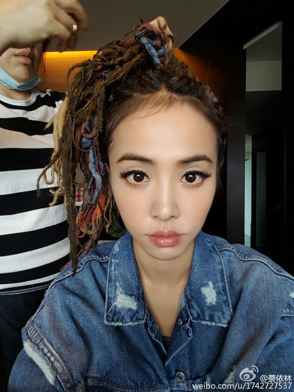 唐嫣戴美瞳和没戴美瞳的对比照,唐嫣首次公开疯狂戴美瞳的原因