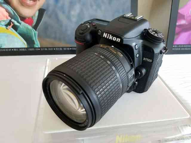 aps-c选什么镜头,aps-c旗舰横评