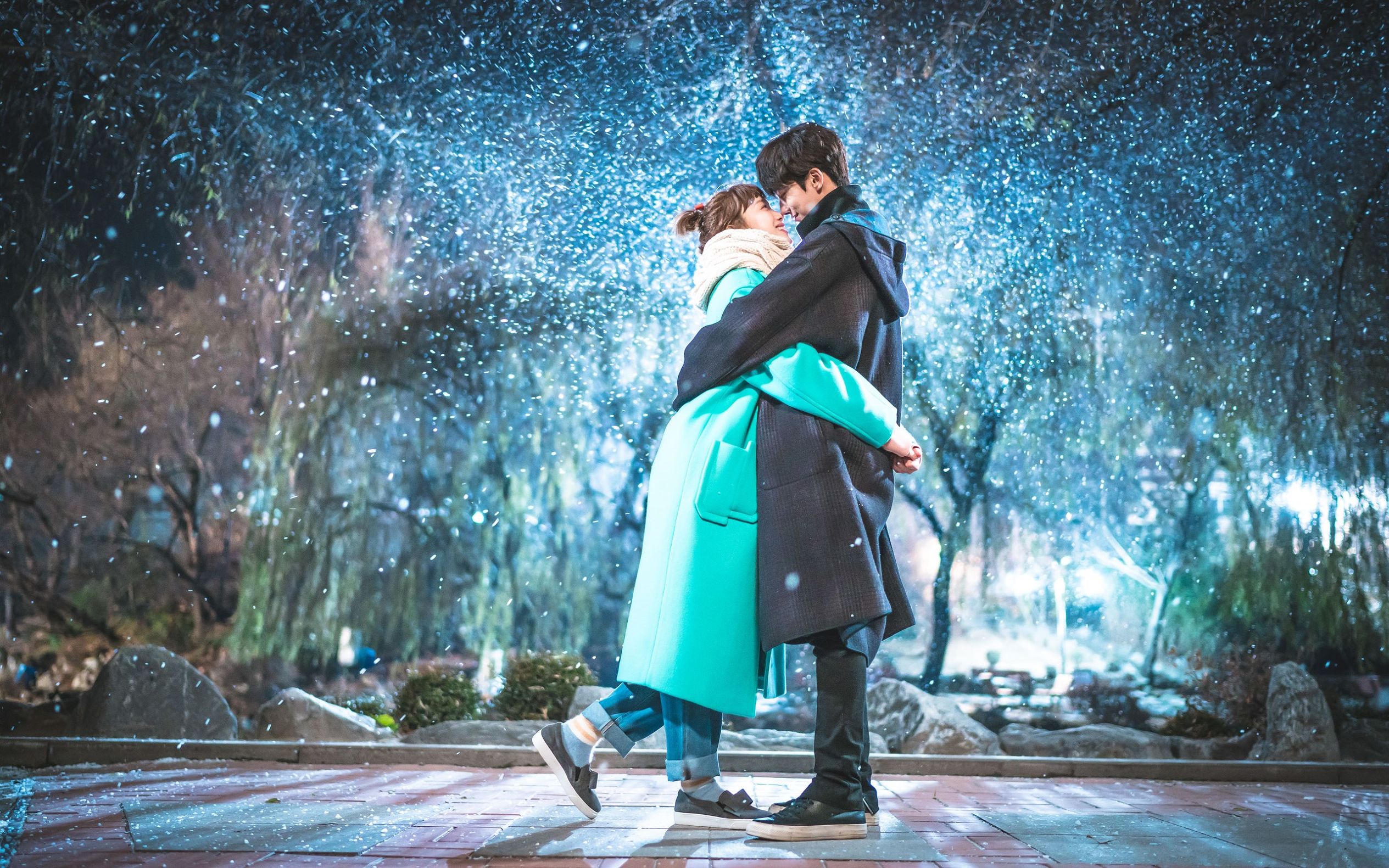 服装风格都是一种语言,服装的色彩质感语言表达