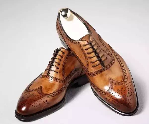 英伦鞋带的24种系法,英国王室发明的鞋带