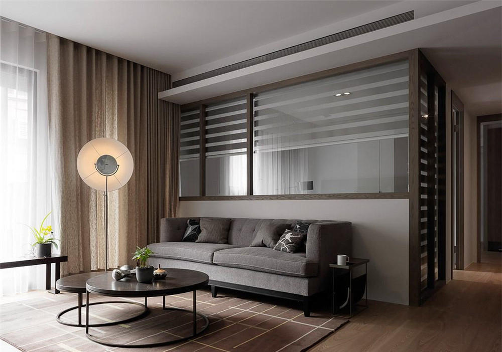 大金三菱日立中央空调哪个更优秀,家用中央空调日立和大金哪个更好