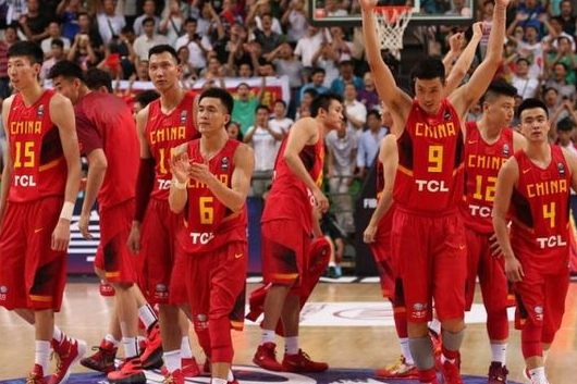 男篮分为红蓝两个队,男篮分组制度