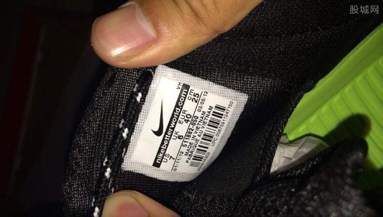 耐克怎么辨别真假视频,耐克fly钉鞋怎么辨别真假