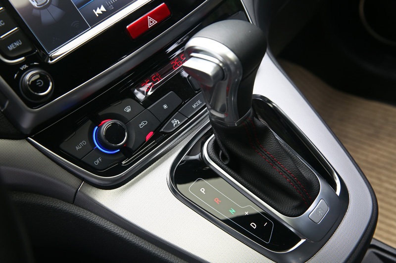 2017款哈弗h6红标2.0t智尚版评测,哈弗h62017款红标1.5t精英型油耗