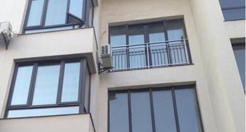 邻居家明明装了窗帘为啥还要贴窗帘膜?看完后我也赶紧回家贴上!