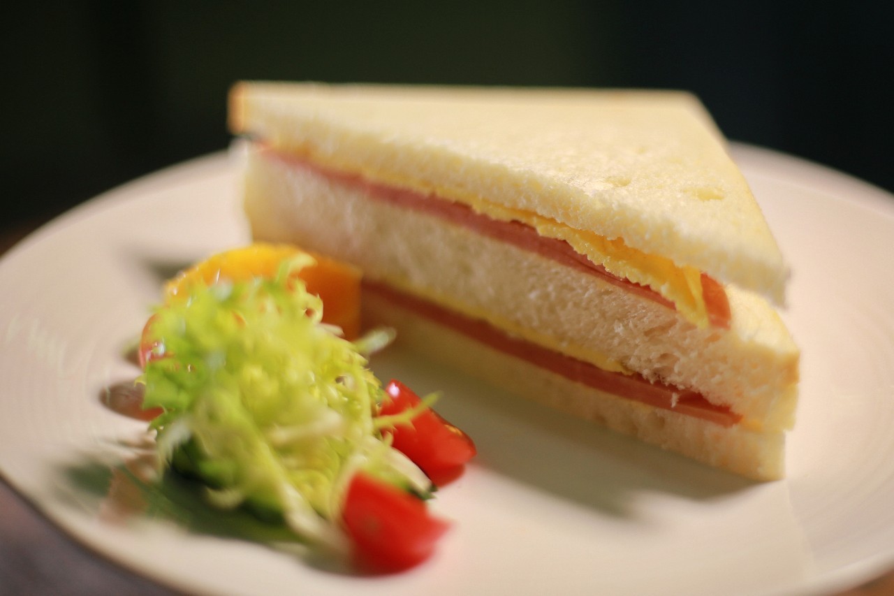 飞机餐为什么比高铁好吃,航空餐哪个最好吃