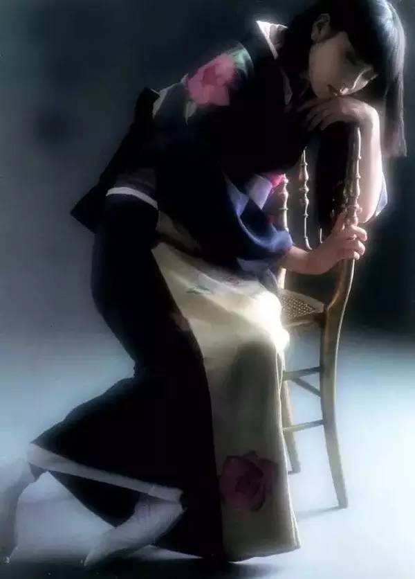 日本首席模特儿，霸占YSL走秀，是设计师眼中的“东洋美魔女”