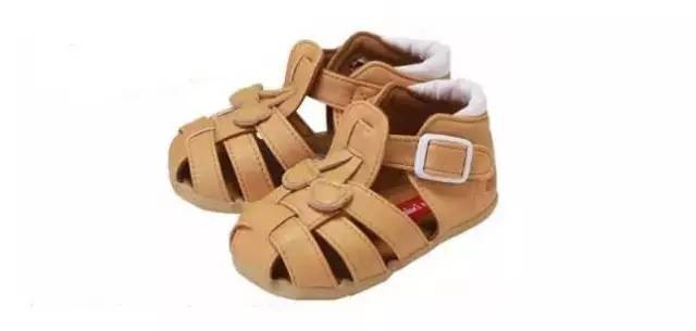 哪个品牌的儿童凉鞋最舒服,推荐中儿童凉鞋好穿又好看