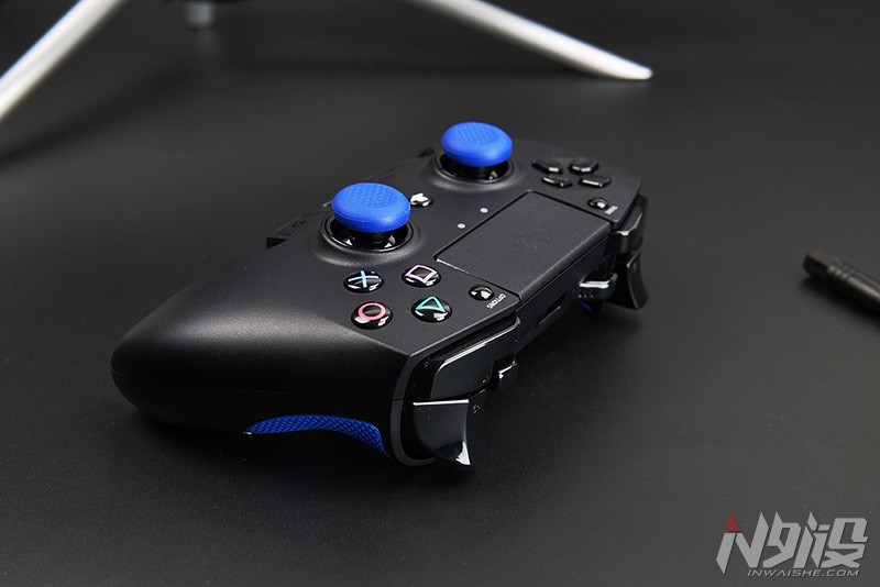 雷蛇飓兽手柄测评,razerraijups4手柄