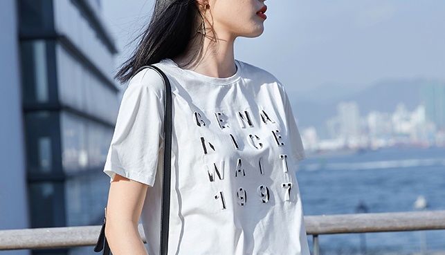 t恤有印花修身,t恤印花风格有哪些