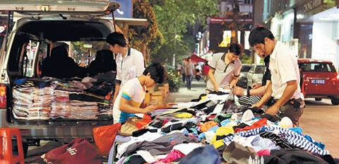 放下面子摆摊创业,放下面子去摆摊很丢人吗