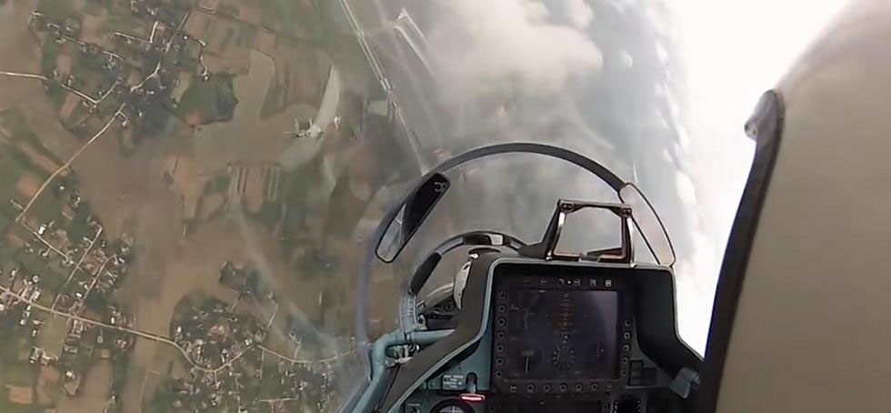 训练画面越南空军苏30,越南空军苏30机库