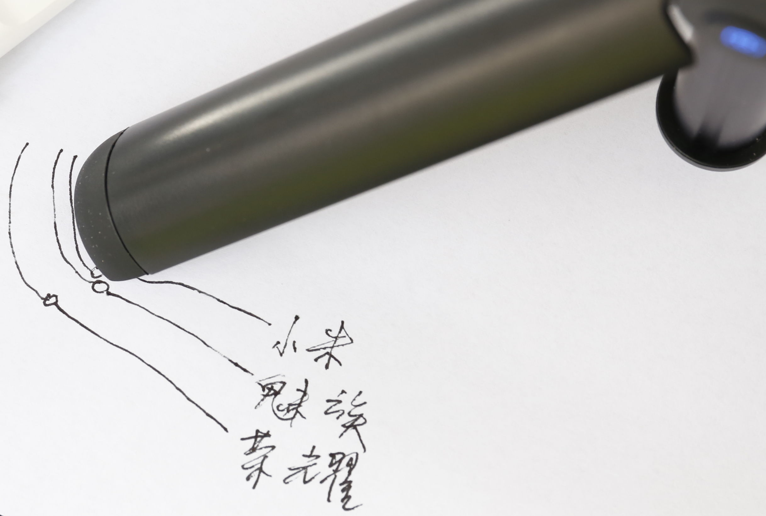 荣耀和小米手机哪个拍照更好,魅族蓝牙自拍杆评测