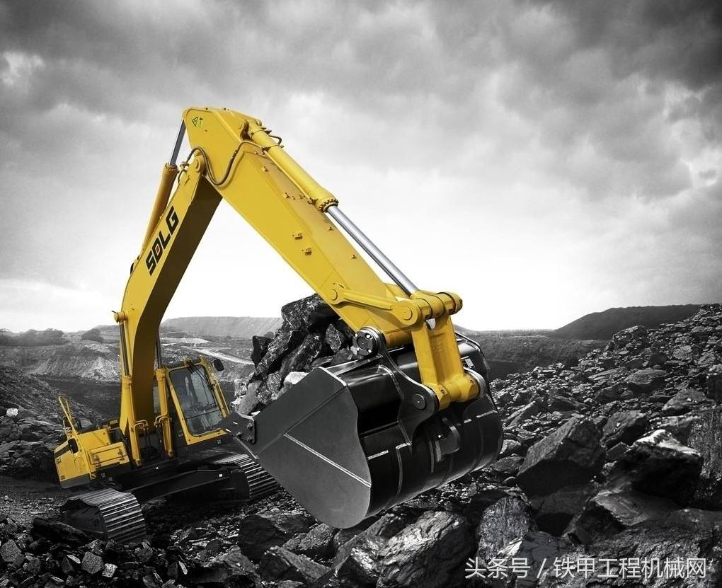 挖掘机水温高怎么处理,挖掘机水温高继续开的后果