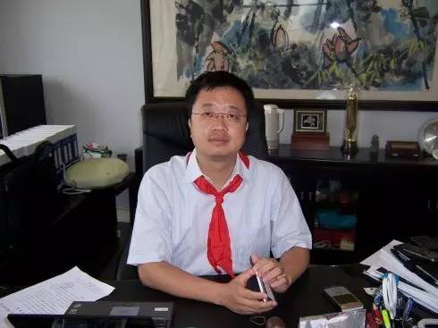 梁信军致歉视频,梁信军事件原因