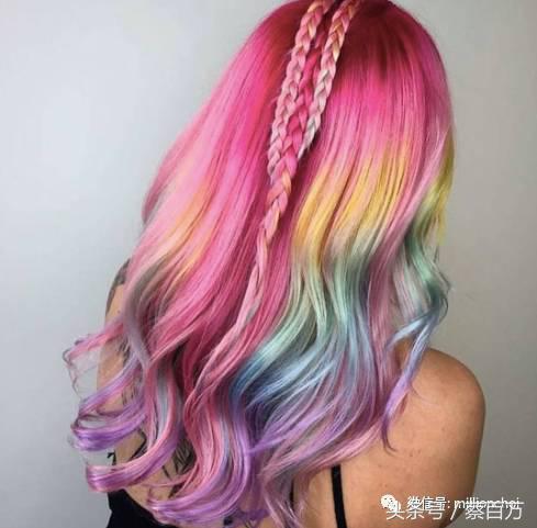 星巴克独角兽星冰乐所走的网红之路，淘宝崂山白花蛇草水发来贺电