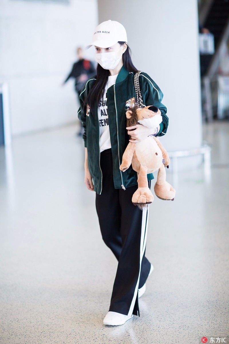 流量小花机场,流量小花们礼服