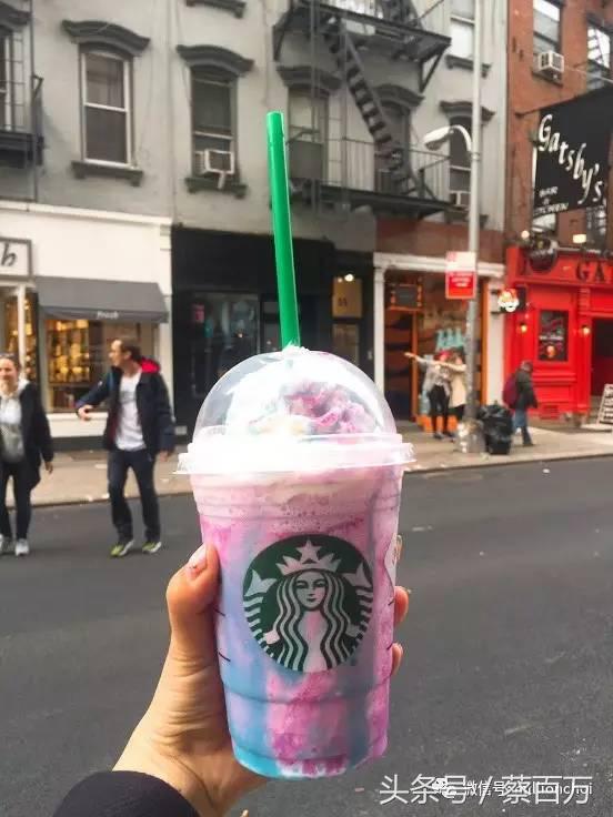 星巴克独角兽星冰乐所走的网红之路，淘宝崂山白花蛇草水发来贺电