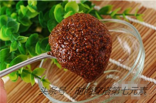 不用护肤品有效治疗黑眼圈,睡眠面膜美白去皱去眼袋