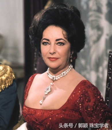 真正的天然珍珠是有什么颜色,天然珍珠是什么样的