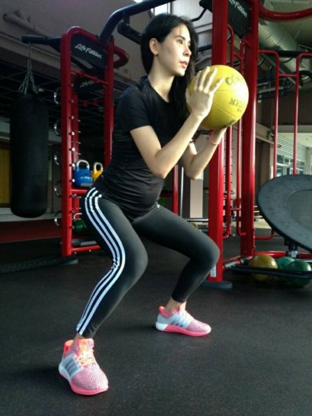 孕妇几个月开始跑步锻炼,孕妇足月了可以跑步吗