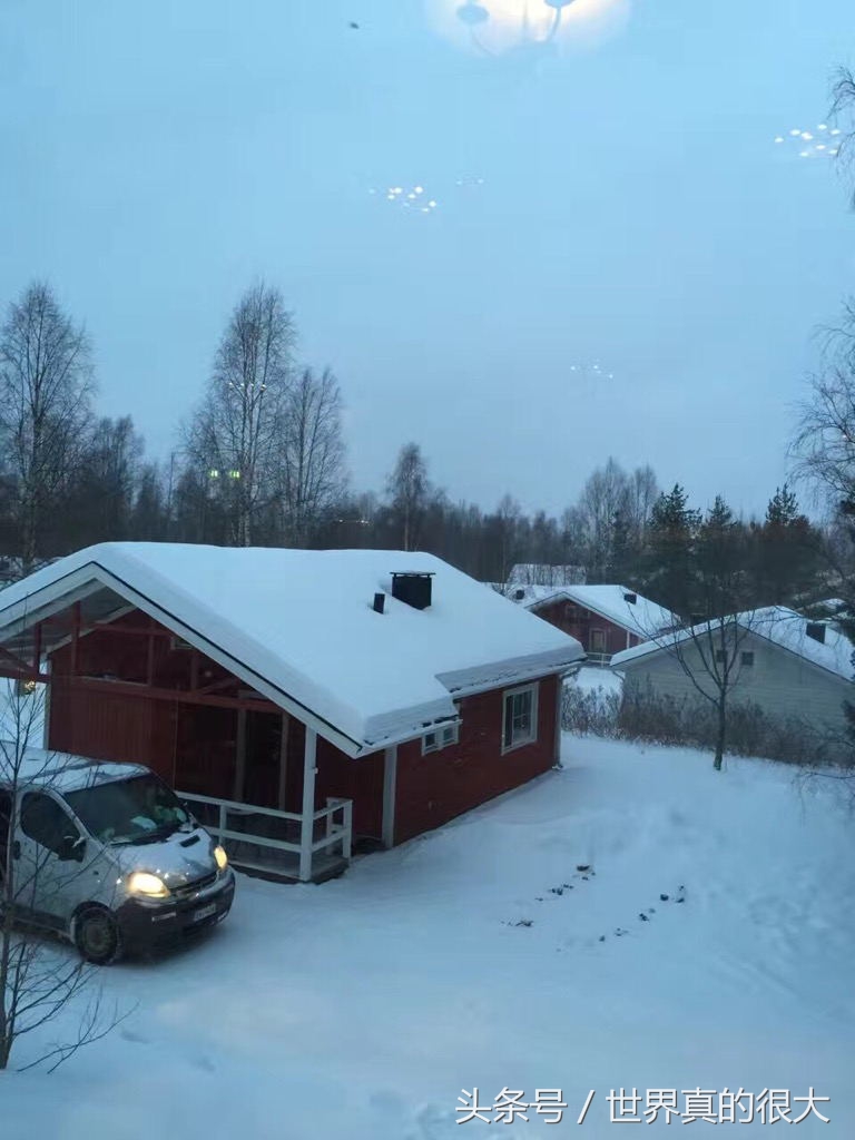 北纬66°34，我与极光相遇