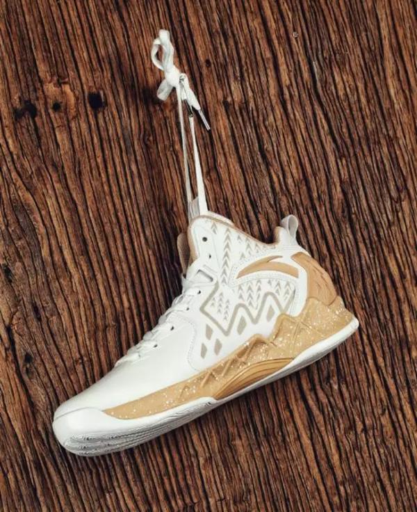 最好的阿迪达斯耐克鞋,耐克阿迪达斯最新款鞋