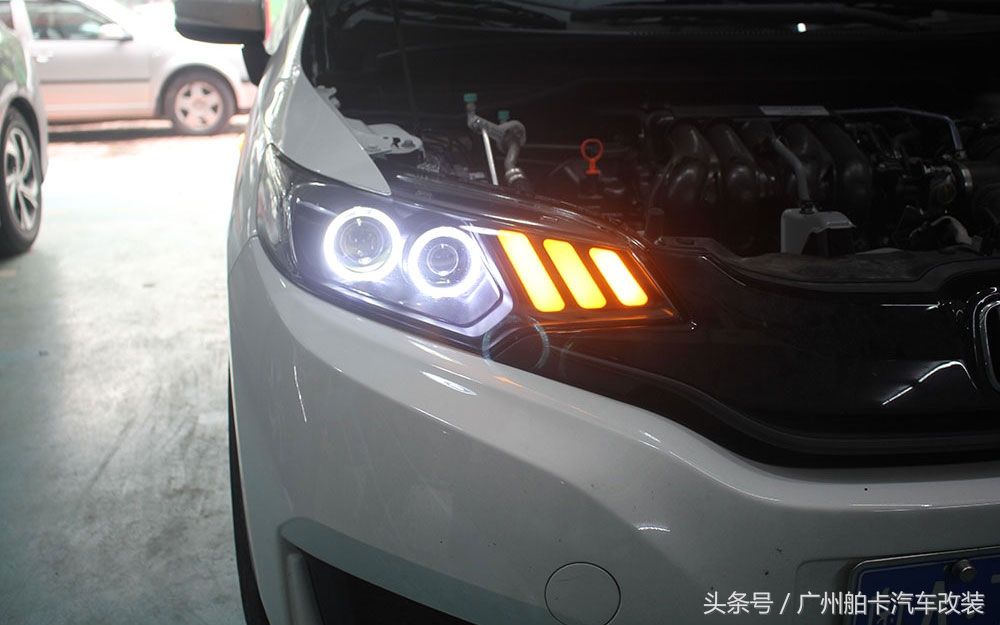 飞度gk5更换大灯灯泡教程,三代飞度gk5改装后视镜