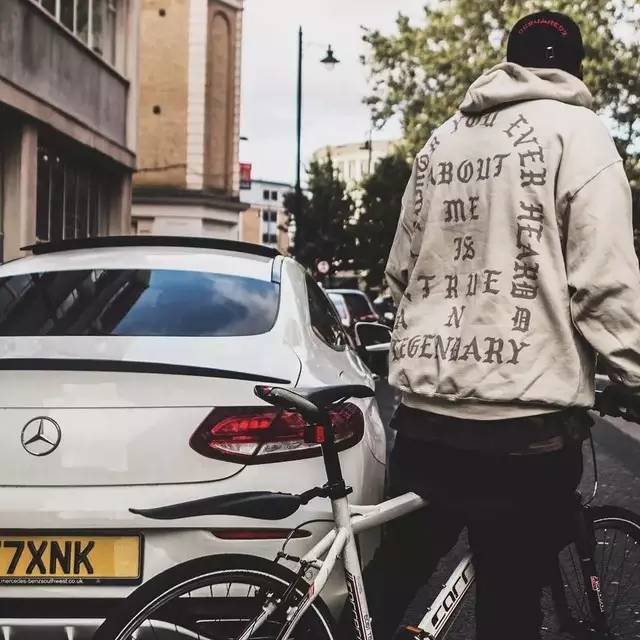 发质干枯头发硬？无需花钱去理发店，轻松在家也搞定！