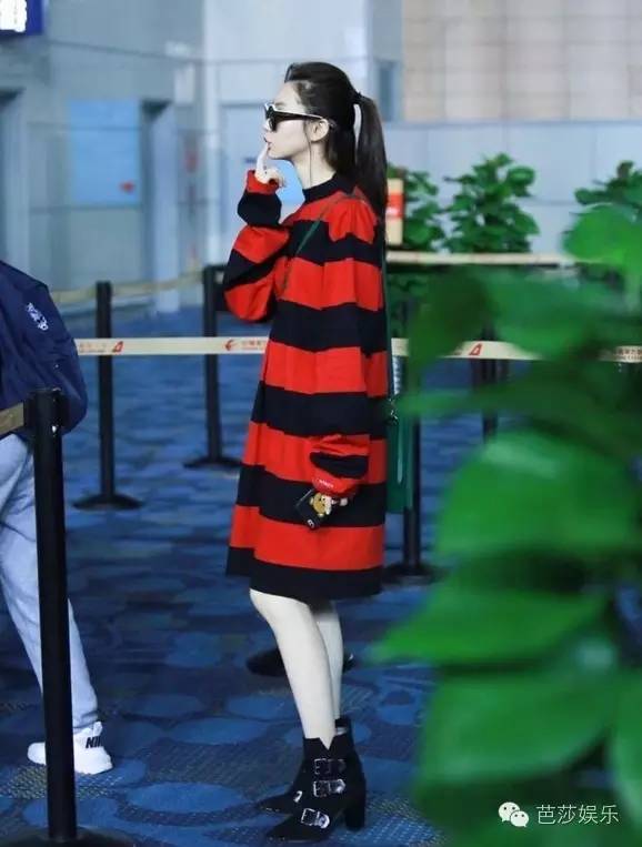 唐嫣休闲短靴搭配,唐嫣长靴子穿搭