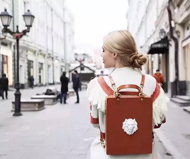 20款好看又实用的女士双肩包推荐,刘雯斜挎休闲包