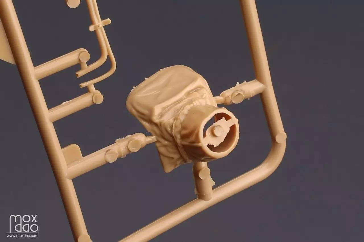 MENG出品的俄罗斯BMR-3M装甲扫雷车｜板件开盒