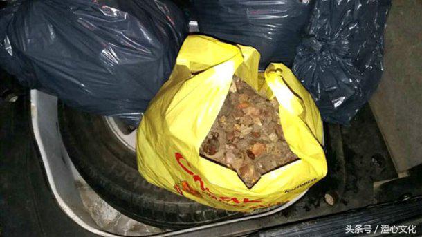 乌克兰警方抓捕视频,乌克兰警方查获军火库