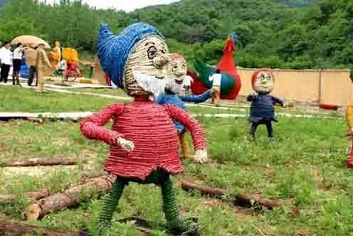 信阳稻草人乐园,信阳郝堂村稻草人